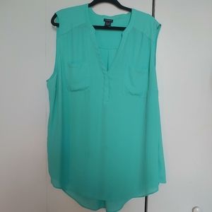 Torrid sleeveless top